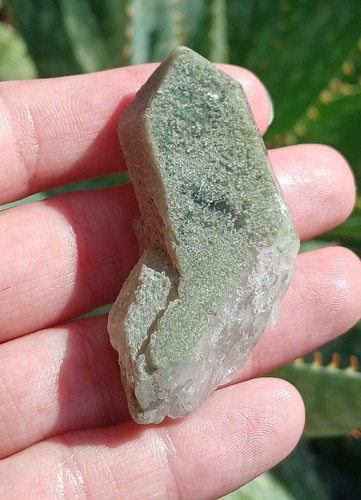 21g natural clear quartz - 21g, with